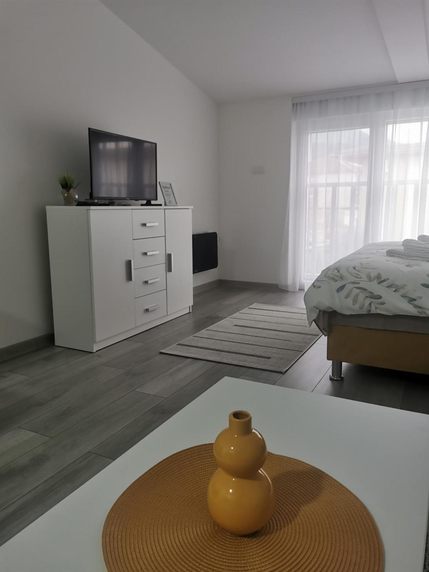 Studio Apartmani Banja Koviljača Eksteriør billede
