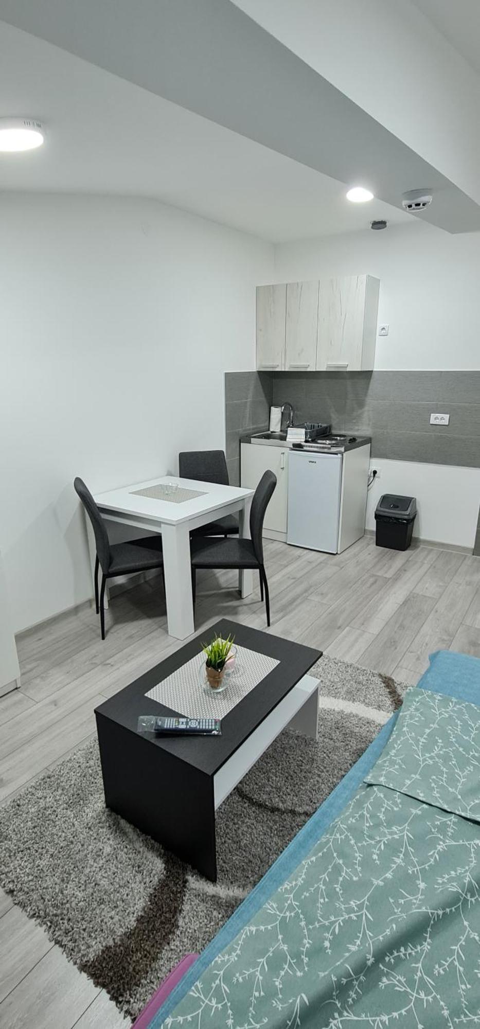 Studio Apartmani Banja Koviljača Eksteriør billede